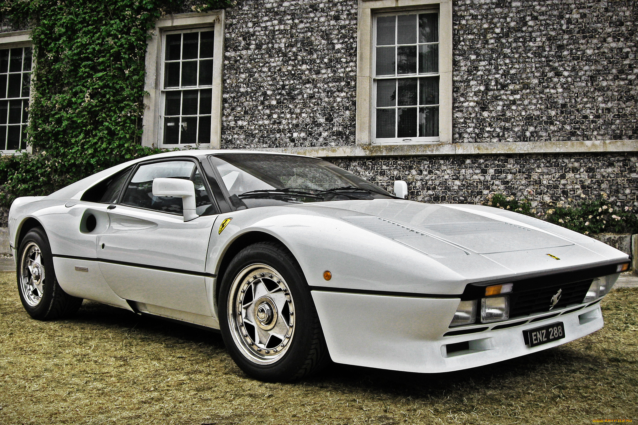 , ferrari, white, 288, gto, front, house, old